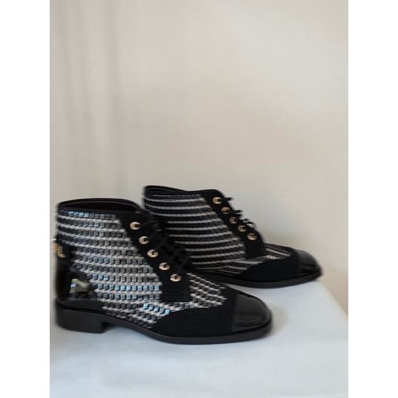 Chanel 2017 Tweed Pattern Logo Embellished Combat Boots 39 sz - Picture 3 of 15